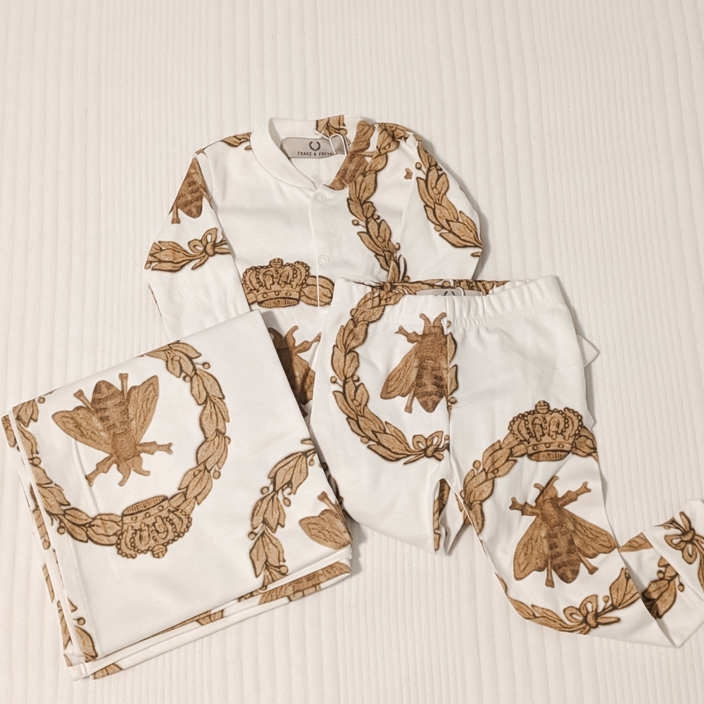 White and Brown Insect Print Pajama Set With Blanket